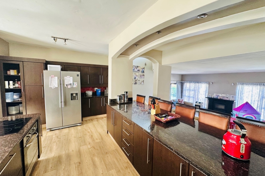 4 Bedroom Property for Sale in Providentia Eastern Cape